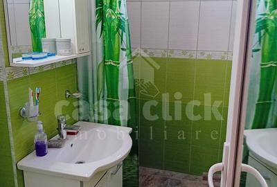 Apartament cu 3 camere decomandat în Micro 20 - 10