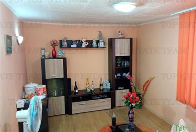 Casă cu 4 camere în Giurgiului