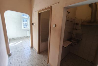 Apartament cu 2 camere decomandat în Inel I - 6