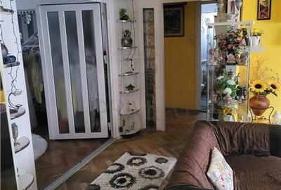 Apartament cu 4 camere decomandat, mobilat în Simion Bărnuțiu - 3