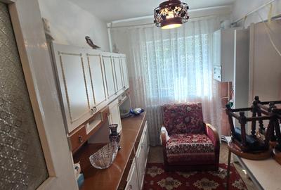 3 camere de vanzare, etajul 1, ultracentral , Focsani - 3