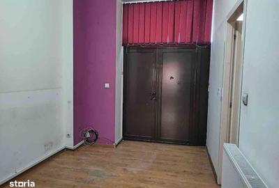 Spațiu comercial, de 50 mp, în Gară - 3