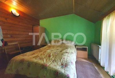 Casă cu 6 camere cu Canalizare în Rășinari - 2