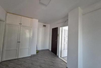 Vanzare apartament central *3 camere, situat in Targu Jiu, strada Cerna - 1