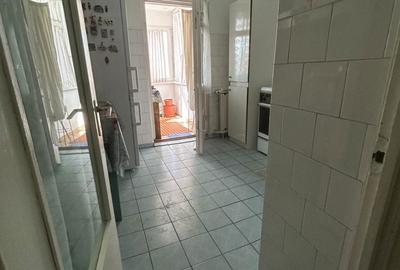 Apartament cu 2 camere decomandat în Piața Centrală - 6