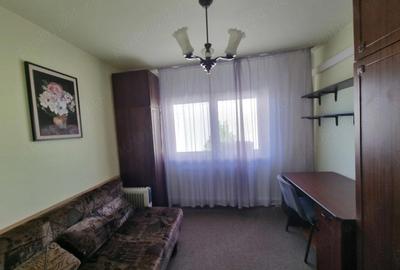 Apartament cu 3 camere semidecomandat în Girocului - 2