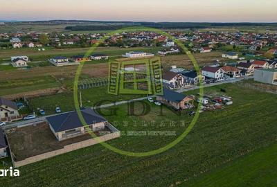 Teren de 511 mp, în Sânmartin - 2