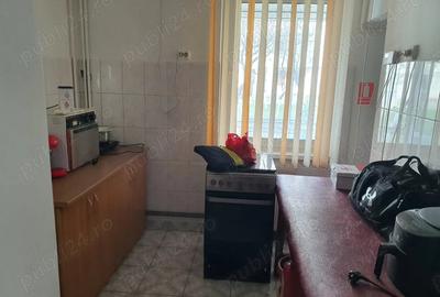 Spațiu comercial, de 45 mp, în 1 Mai - 8