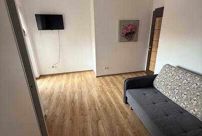 Apartament cu 3 camere decomandat în Central - 2