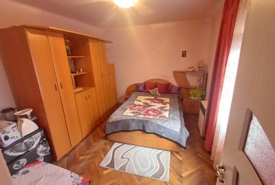 Vanzare casa 2 proprietari in curte - 4