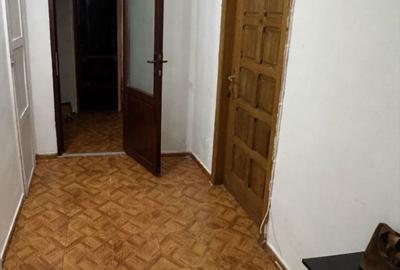 Apartament cu 2 camere decomandat în Frații Golești - 3