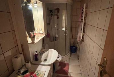 Apartament cu 3 camere semidecomandat în Craiovița Nouă - 4