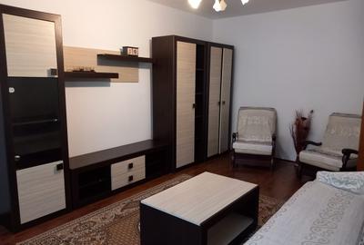 Apartament cu 2 camere decomandat în Drumul Taberei