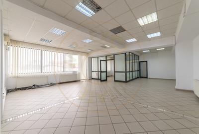 Inchiriere Spatiu Comercial - Locatie excelenta - Bld. Republicii 4, Pitesti! - 4