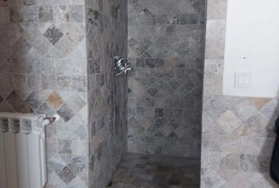 Apartament cu 3 camere în Micro 9 - 9