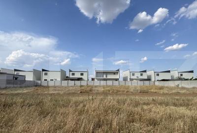 Teren de 735 mp, în Central - 5