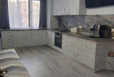 Apartament cu 3 camere decomandat în Central - 8