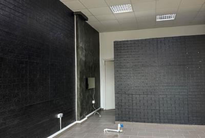 Spațiu comercial, de 45 mp, în Central - 9