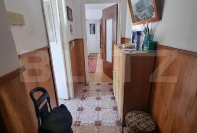 Apartament cu 2 camere decomandat în Tractorul - 7