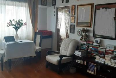 Vanzare garsoniera confort 1 Lacul Tei, et 8 din 10, 42mp, renovata si mobilata - 2