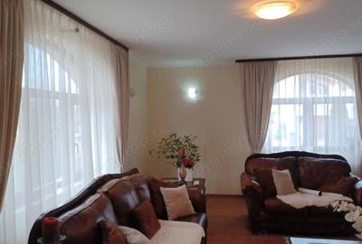 Casă cu 8 camere în Semicentral - 4