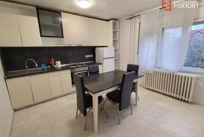 Apartament cu 4 camere decomandat în Olimpia-Stadion