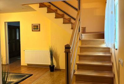 Casă cu 4 camere în Viișoara - 2