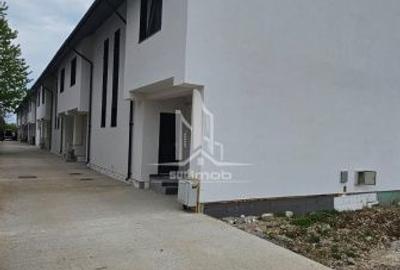 Casă cu 4 camere cu Canalizare în Central - 11