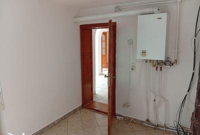 Casă cu 6 camere cu Teren 843 Mp în Livada - 8