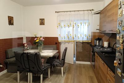 Apartament de vanzare 3 camere, 69mp, 2 bai, zona Stejarului - 1