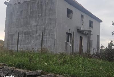 Casă cu 3 camere în Cetariu - 3