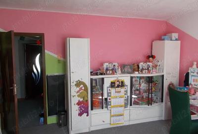 Casă cu 5 camere cu Teren 1150 Mp în Ronaț