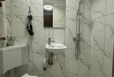 Garsonieră decomandată în Baza 3 - 3