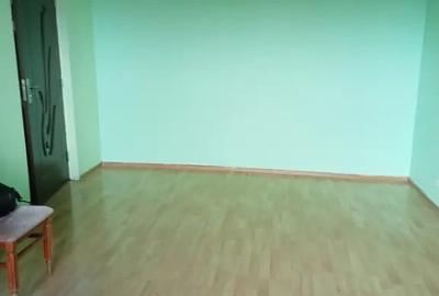 Apartament cu 3 camere decomandat în Apusului - 5