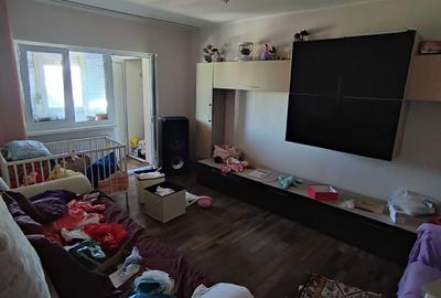 Apartament cu 2 camere decomandat în Radu Negru
