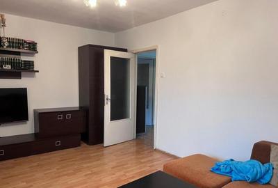 Apartament 3 camere de inchiriat, zona Politia Municipiului, et 3 - 6