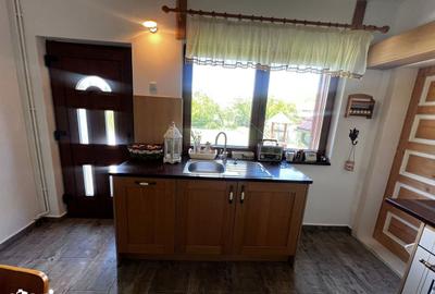 Casă cu 5 camere cu Teren 936 Mp în Central - 6