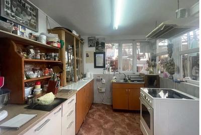 Casă cu 4 camere cu Teren 343 Mp în Central