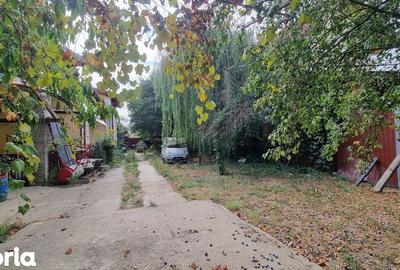 Casă cu 6 camere cu Teren 1000 Mp în Central - 8