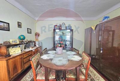 Casă cu 3 camere cu Canalizare în Central - 5