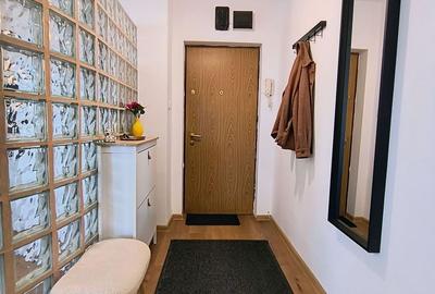 Apartament cu 2 camere semidecomandat, mobilat în Titulescu - 16