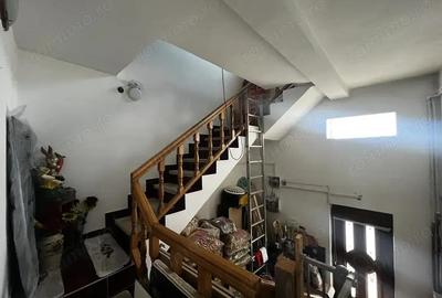 CASA cu 5 camere si garaj - Calea Clujului - IMOBIOHOR - 5