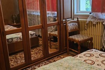 Apartament cu 3 camere semidecomandat în Central - 2