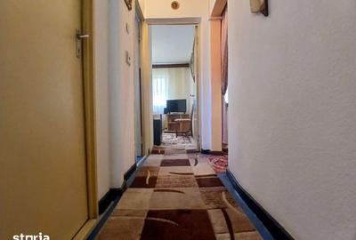 Apartament cu 3 camere decomandat în Micro 11 - 3