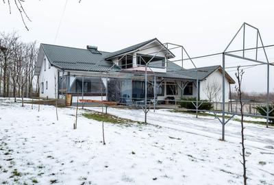 Vilă cu piscină –ideală pentru familie sau pensiune, Bacu-acces A1/A0 - 2