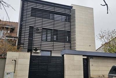 Vila de LUX cu 7 Camere | Finisaje Premium | Bazilescu - 1