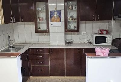 Apartament 3 camere Piata Muncii, 8 minute de metrou, stradal, mobilat si utilat - 6