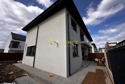 Casă cu 3 camere în Central - 1