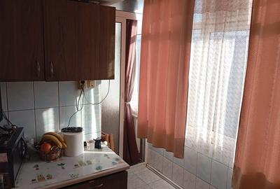 Apartament cu 2 camere decomandat în - 7