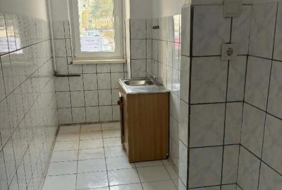 Apartament de 2 camere zona GEMENII,Str Parcul Mic, - 4